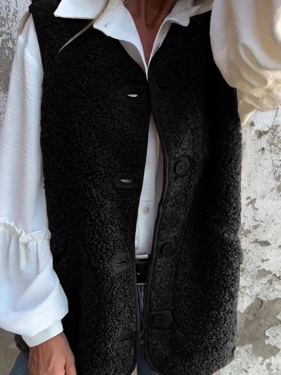 Nola | Mouwloos fleece vest met knoopsluiting